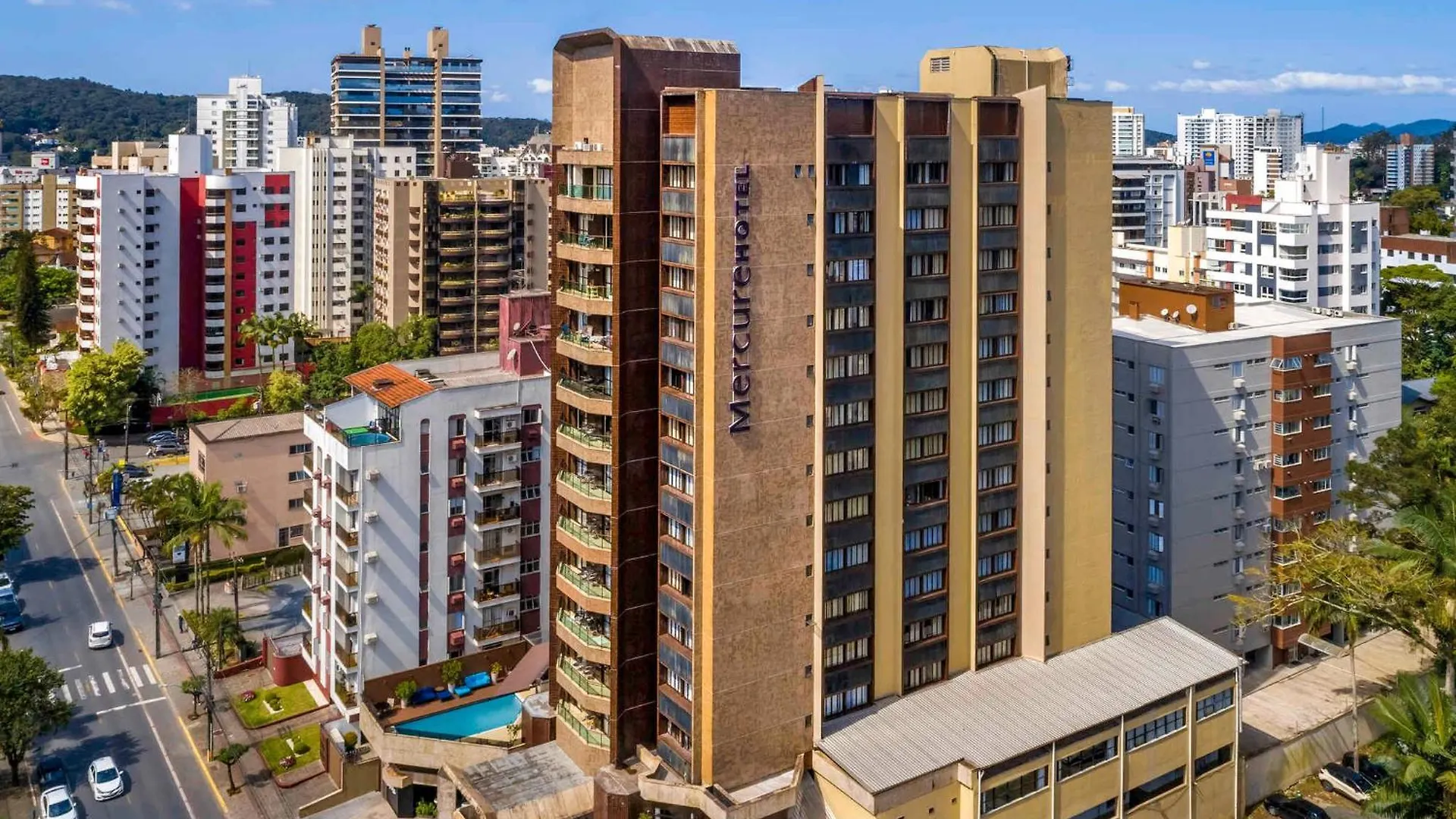 Apart Hotel Moderno Em Joinville